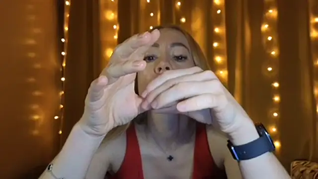 LensyTourelss – Live XXX-chat