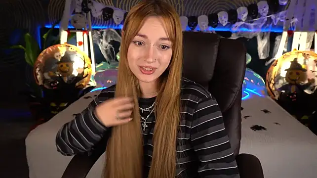 Czat XXX na żywo – LizzaMoonn