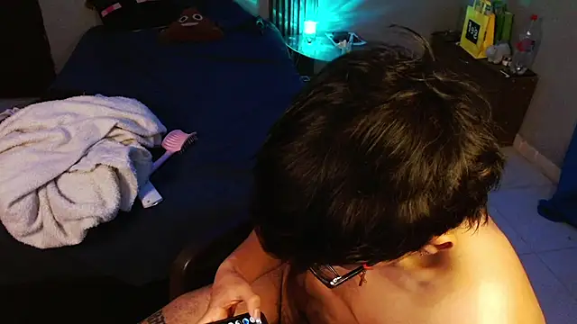 Czat XXX na żywo – Mr_yisuzz