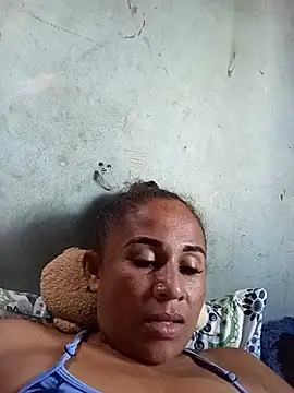 Chat XXX en directo de MoanaCaspier