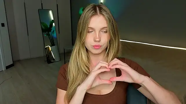Chat +18 de linakorvin ao vivo