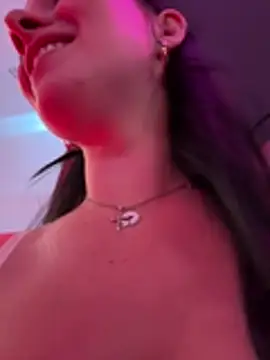 RoxiBlack লাইভ XXX চ্যাট