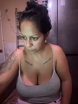 Chat XXX ao vivo de wildfarmbabe