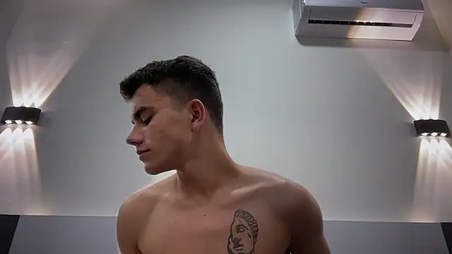 Онлайн чат XXX Just_Max02