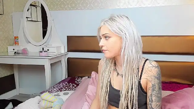 KatniseBabe 现场XXX聊天