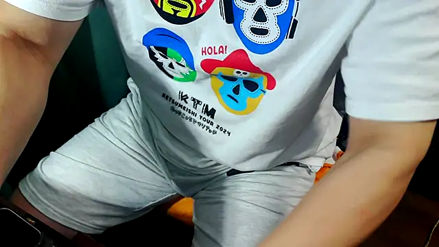 Chat XXX en directo de guruguru_ktm