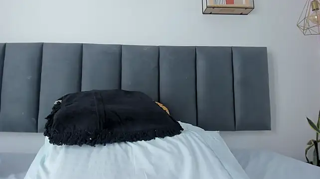 MaraOwen_'s Live XXX Chat