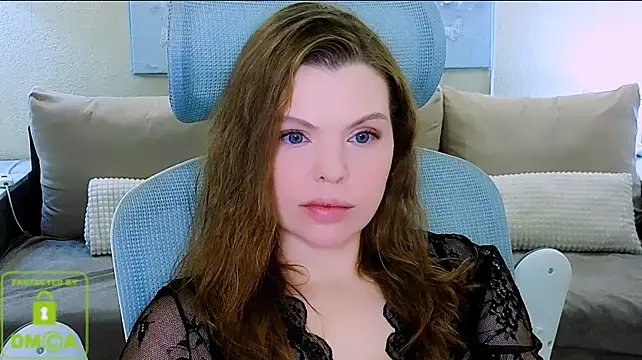 Glossier Live XXX-Chat