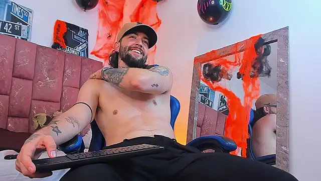 ALPHA_MASTER1 Live XXX Chat