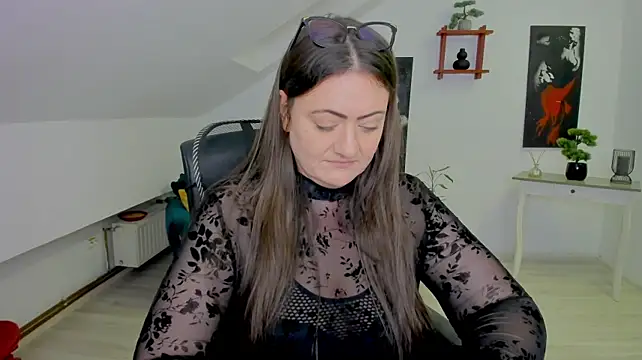 MistressDarrah: απευθείας συνομιλία ΧΧΧ