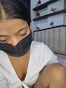 Živý XXX chat mini-cutie