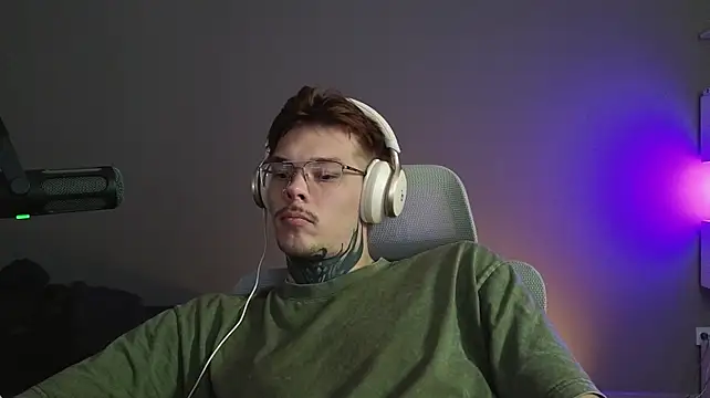 Chat XXX Live DENIS_HERE