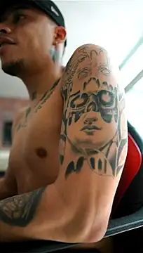 AlphaMasterXxx – Naživo XXX chat