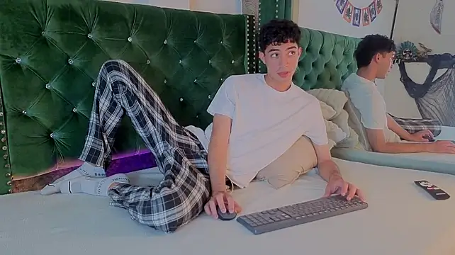 Czat XXX na żywo – Adriann_voss