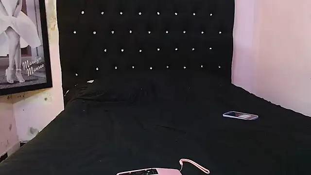 kittybonxx Adlı Modelin Canlı XXX Sohbeti