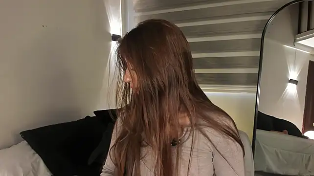 MERIDA_TAYLOR's Live XXX Chat