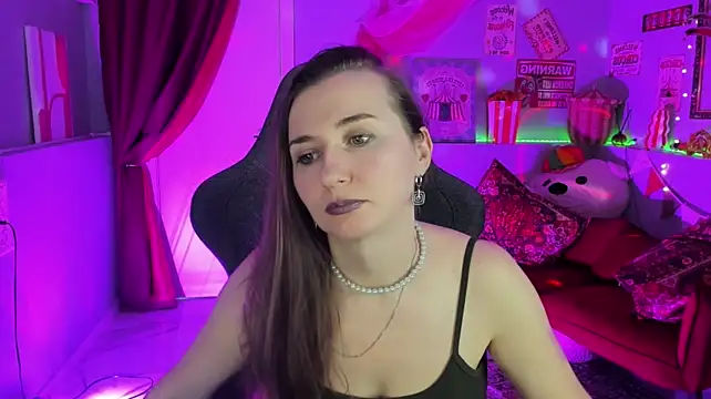 Chat +18 de Golden_Dragon ao vivo
