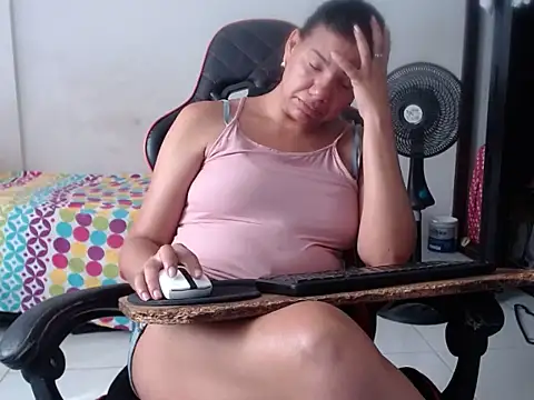 Adriana_0312's Live XXX Chat