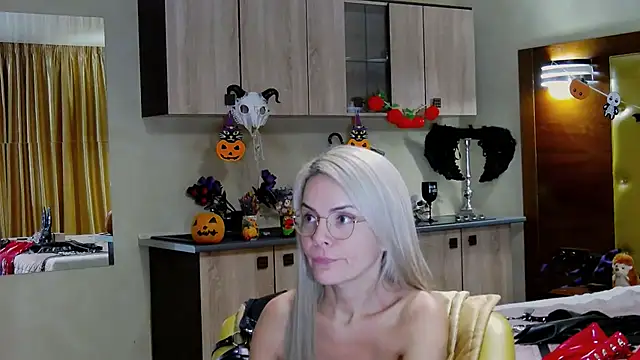 DomCaprisse's Live XXX Chat
