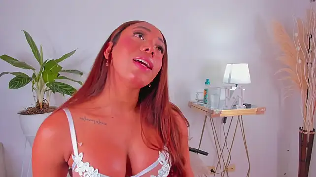 Nicole_Paradise's Live XXX Chat