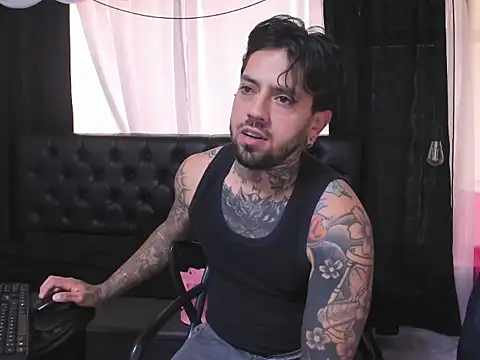 Matt_Smith__ Live XXX Chat