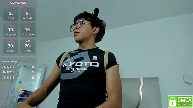 Chat XXX ao vivo de sasan_tay