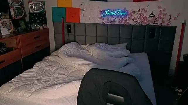 Chatroom XXX en direct de JordanShow