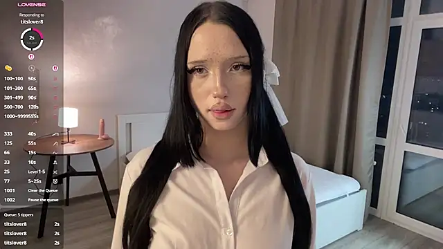 XXX chat uživo modela ElfriedaCutno