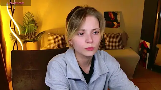 LisaRainbow Live XXX-chat