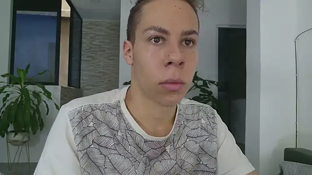 צ'אט XXX בשידור חי של grey___27