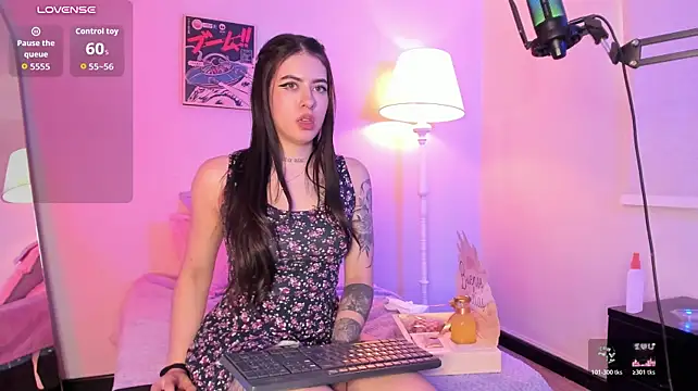 Chat +18 de Alice_Vixen ao vivo