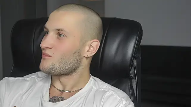 Igor_Wilde Adlı Modelin Canlı XXX Sohbeti