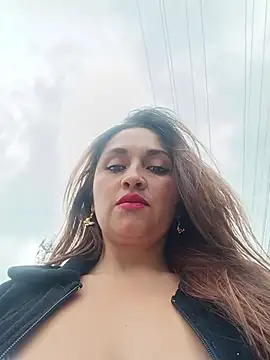 Alejandra_N live XXX chat