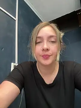 ayebran Live XXX-Chat