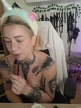 divine_eve Chat XXX live