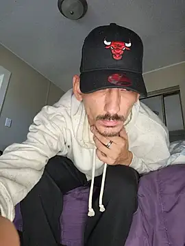 Chatroom XXX en direct de Matthew_204