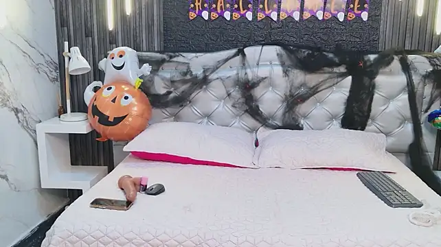 Chat +18 de Pretty_Liaa_ ao vivo