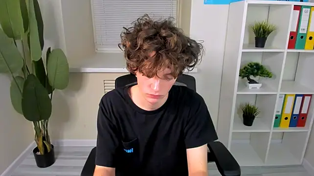 Chat XXX Live LukeSweet