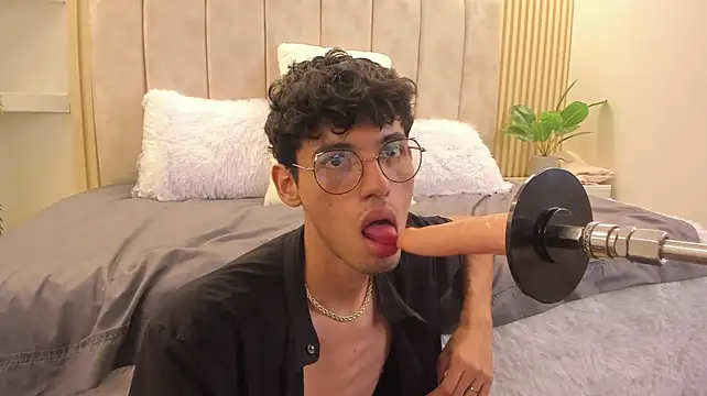 Chat +18 de Ethan_Kay ao vivo