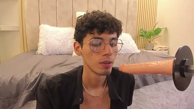 Chatroom XXX en direct de Ethan_Kay