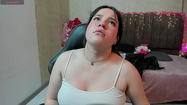 Julieth_Caandy XXX чат на живо