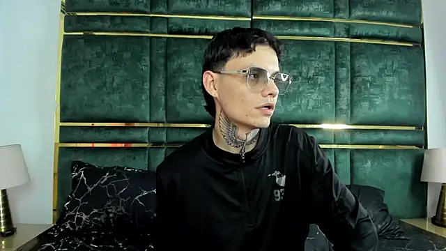 แชท XXX สดของ JackGriffin_