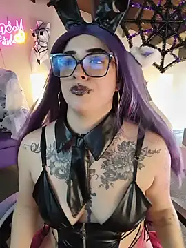 LilithDark666's Live XXX Chat