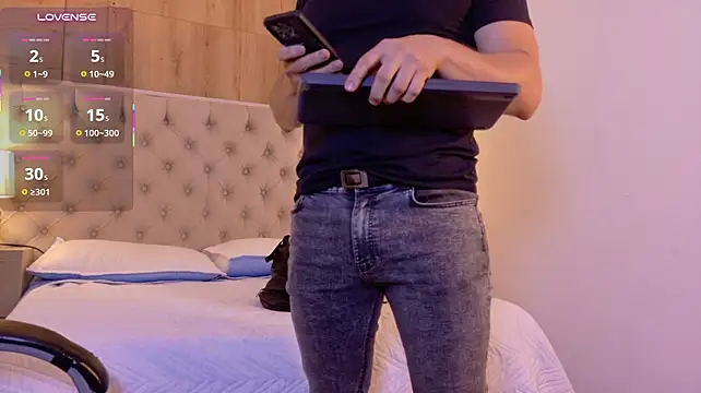Izui_Pierce's Live XXX Chat
