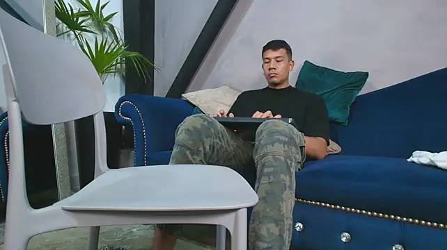 Luca_Valencia's Live XXX Chat