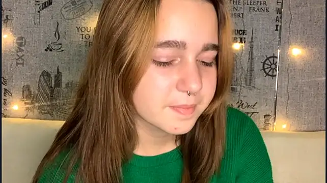KassieIhenyen's Live XXX Chat