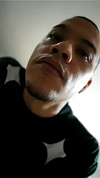 AlphaMasterXxx's Live XXX Chat