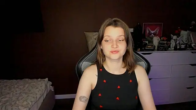 Chat +18 de SoniNesti ao vivo