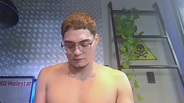 ThiagoFox – Naživo XXX chat