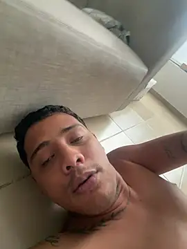 دردشة EliteBoysLive الجنسية المباشرة